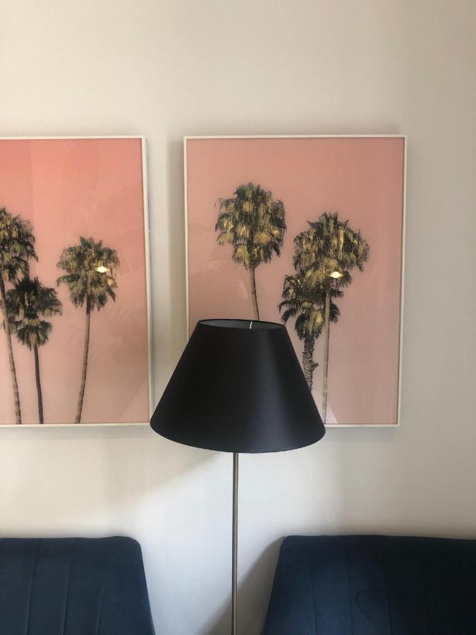 Triana Pelay Apartment *