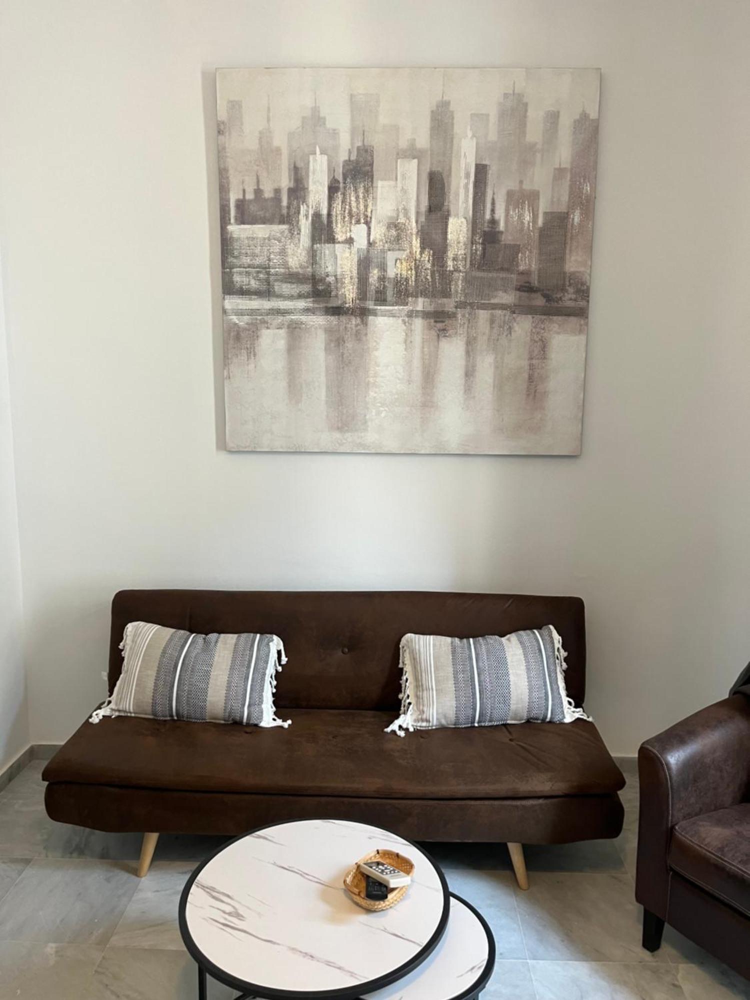 Triana Pelay Apartment *